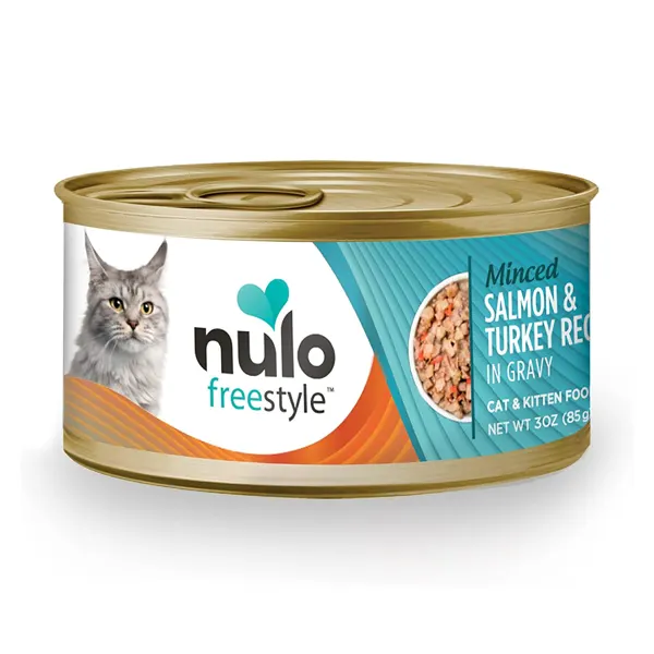 Alimento Húmedo Para Gato Nulo FreeStyle Libre De Grano Picado Salmón Y Pavo Lata 85 g